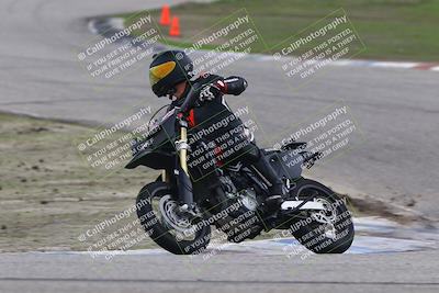 media/Nov-30-2025-TrackDaz (Sun) [[d8b22663df]]/B Group/Session 3 (Off Ramp)/